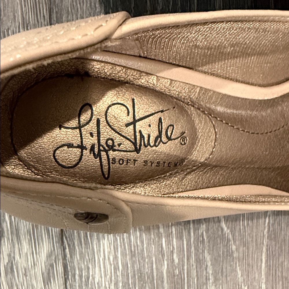 Life Stride Women's Beige Heels - Picture 2 of 4